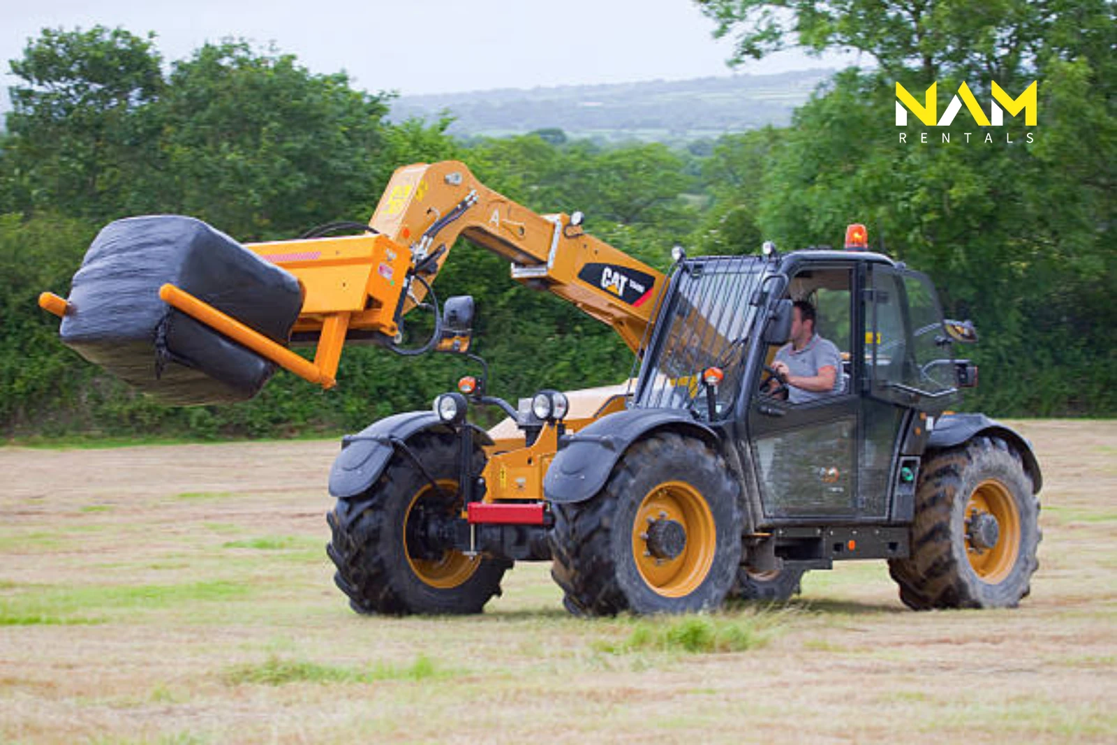 Buying vs Renting Telehandlers 2025